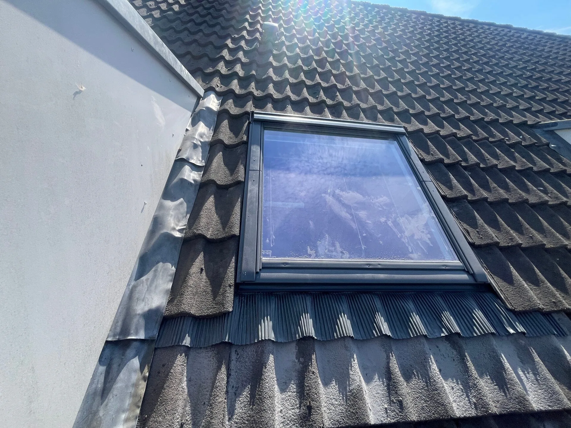 Dakraam in een pannendak